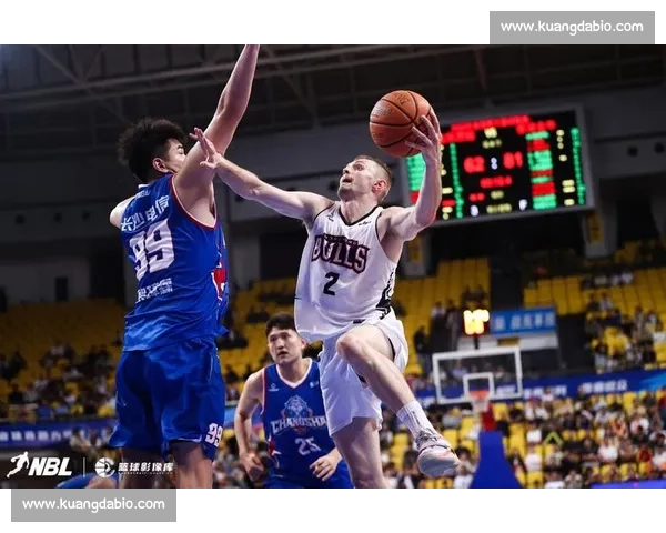 香港金牛三外援合砍 59 分掀翻长沙勇胜，NBL 揭幕战主场奏响卫冕强音