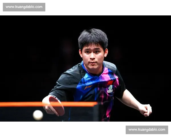 张本智和跪地反拉破心魔 零封国乒新星终结半年冠军荒