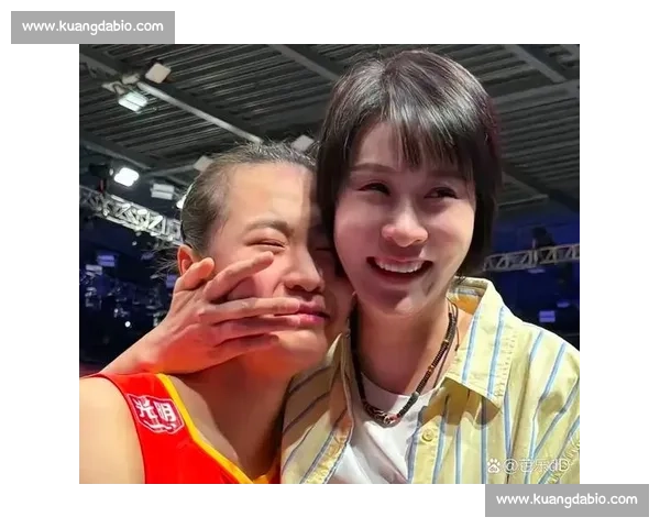 赵蕊蕊 17 岁青涩照曝光！从接应到副攻的蜕变见证中国女排黄金一代