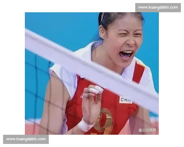 泪洒赛场！王奥芊扑向赵蕊蕊哽咽，上海队新星演绎女排精神传承