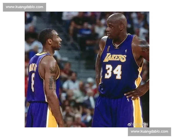 鲨鱼三连冠：35+15 统治级中锋，NBA 历史唯一三连 FMVP 的内线神话